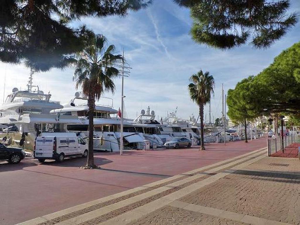 183 D16 BANDOL-1_000011.jpg